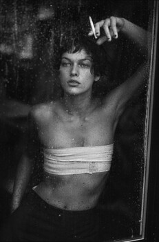 Milla Jovovich photo